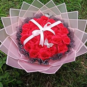 buket mawar 25-30 kuntum